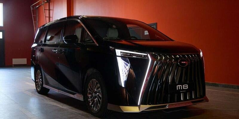 GAC снизил цены на минивэн M8 в России: топ‑версии подешевели на 250–300 тысяч рублей