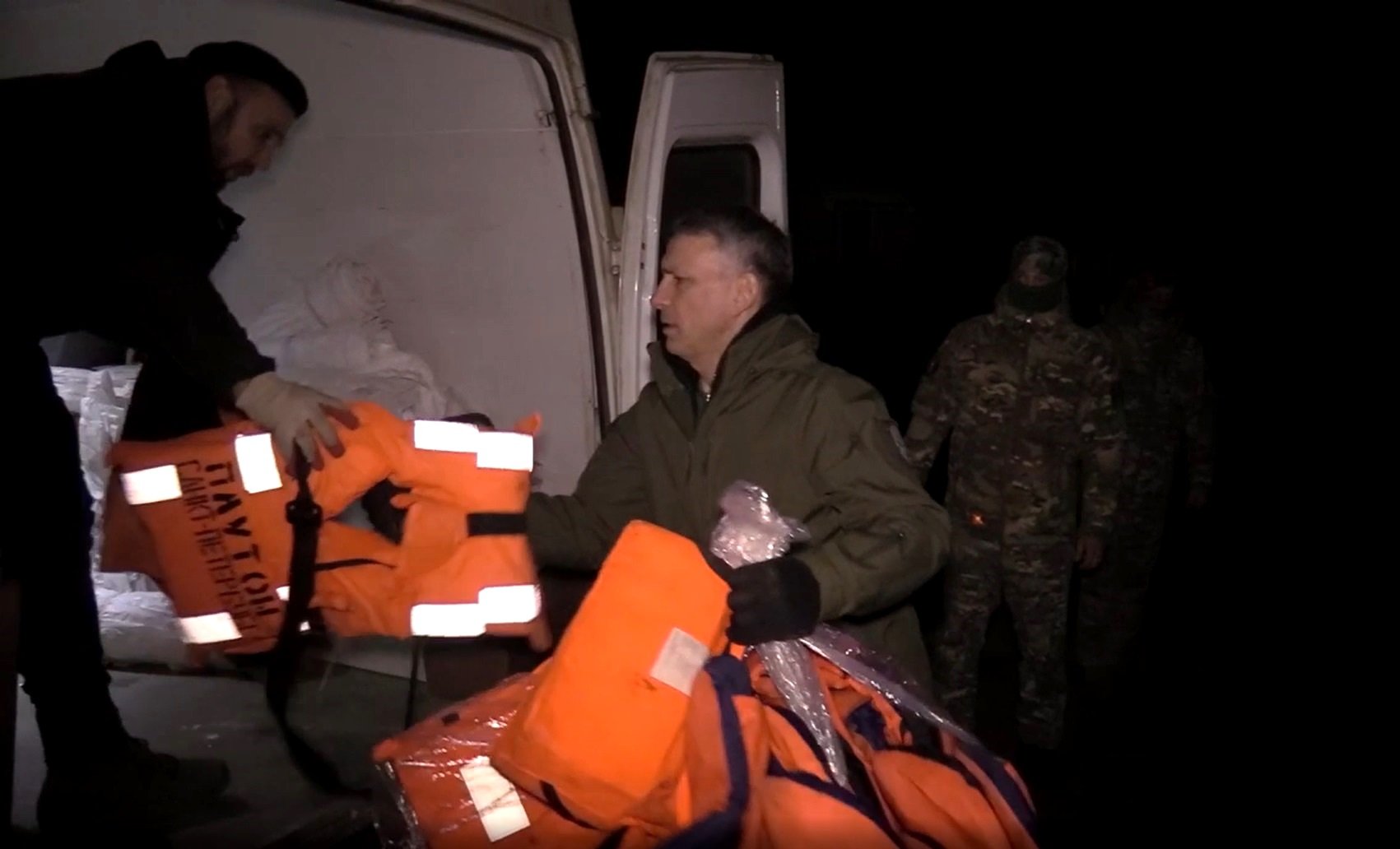 Бойцам-северянам на передовой СВО доставили помощь и поздравления