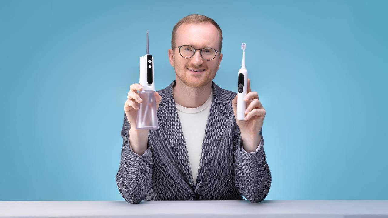 Максим Обушенков рассказал, почему зубы и дёсны становятся чувствительными