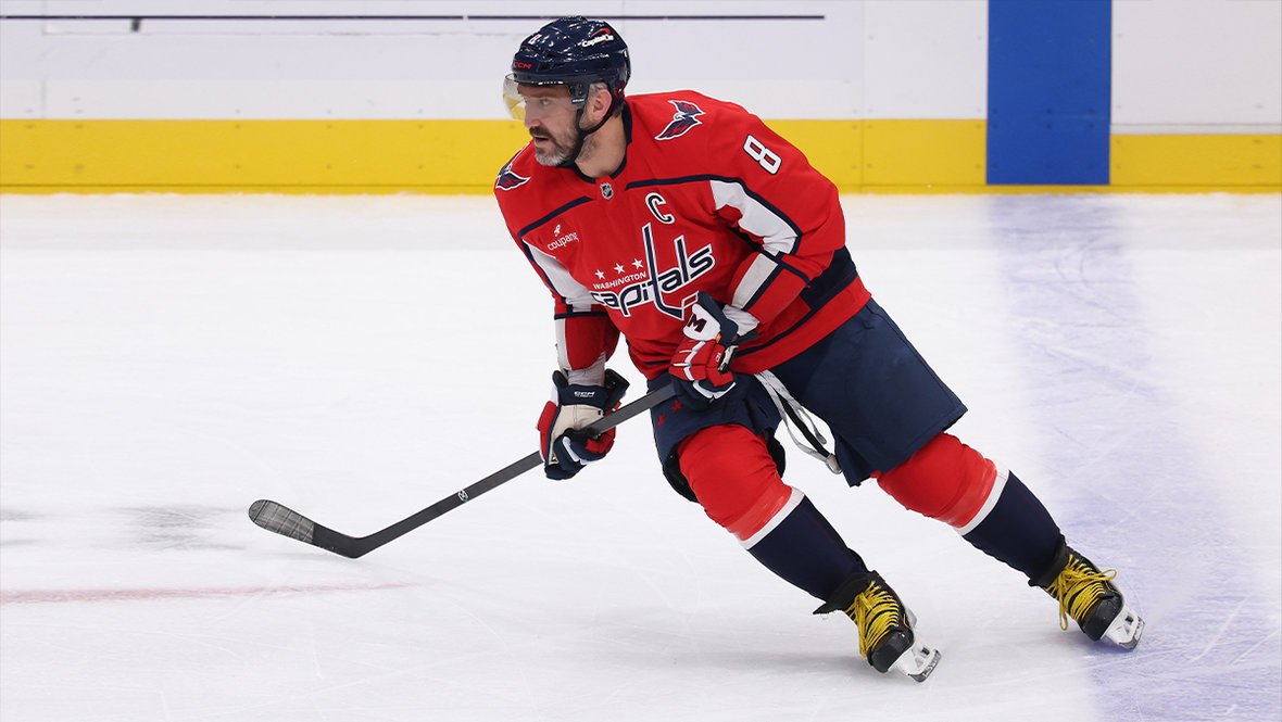 Александр Овечкин установил новый рекорд НХЛ, забросив 915-ю шайбу