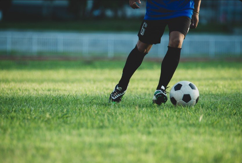 Футболист Евгений Алдонин продолжает борьбу с раком поджелудочной железы за границей