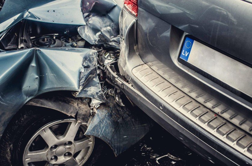 Авария с грузовиком обесточила частный сектор в Раменском