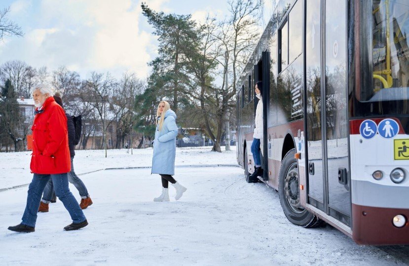 Депутат Кривоносов сообщил, что регионы смогут пускать туристические автобусы на выделенные полосы