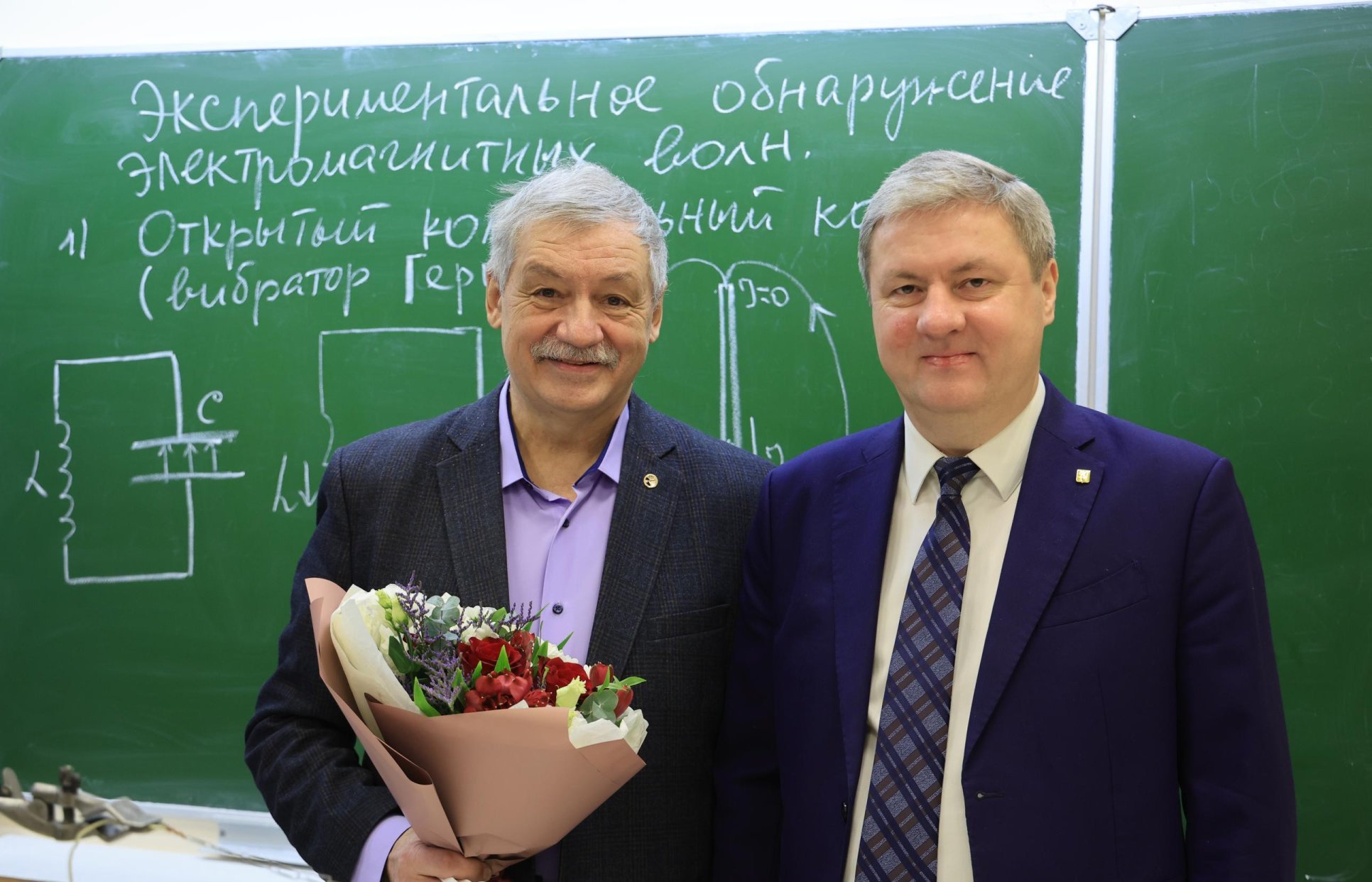 Дмитрий Морев поздравил Александра Рая с 70-летием