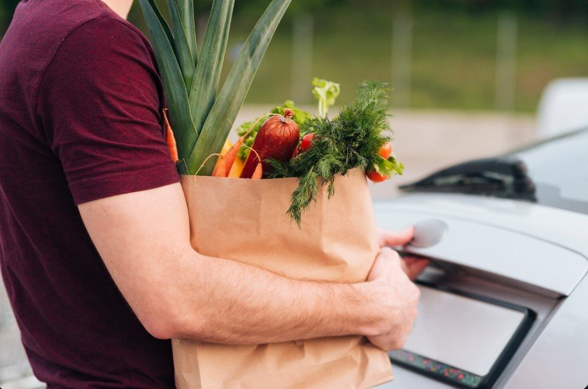 Цифровые платформы России выступили против предложения приравнять их к торговым сетям