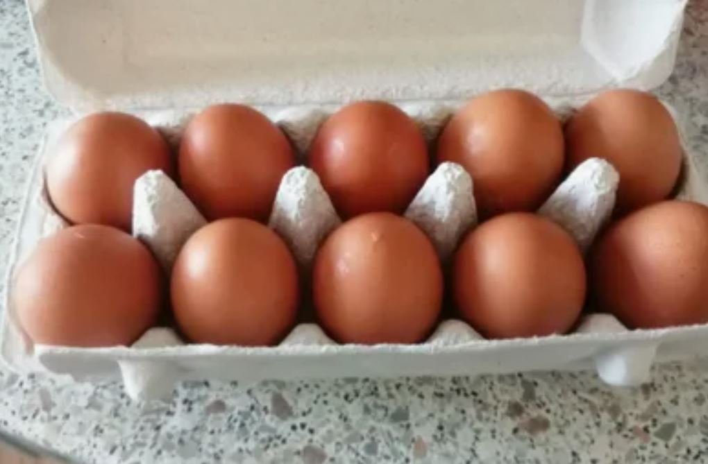 Резкий рост оптовых цен на яйца в Москве: причины и текущая ситуация на рынке