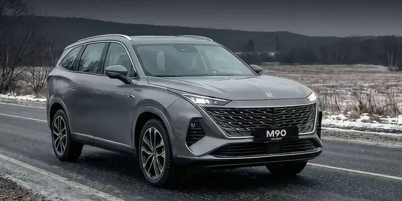 Новые Москвич М70 и Москвич М90 поступили в продажу у дилеров в России