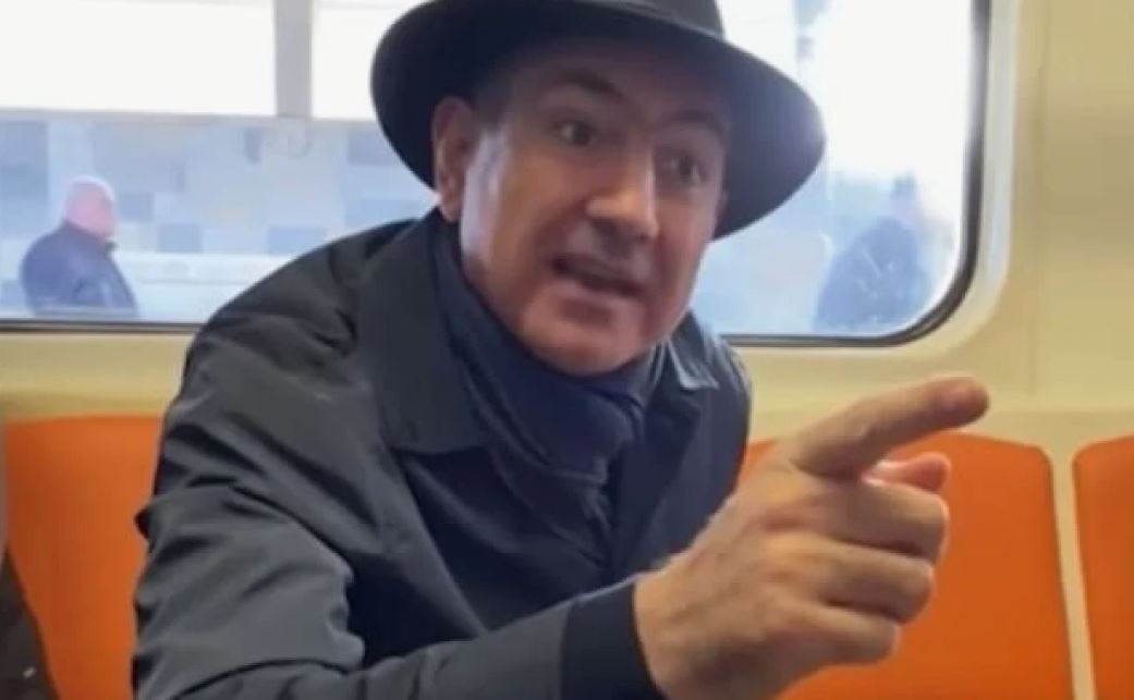 Пашинян проехал в метро и поспорил с пассажиркой из Карабаха