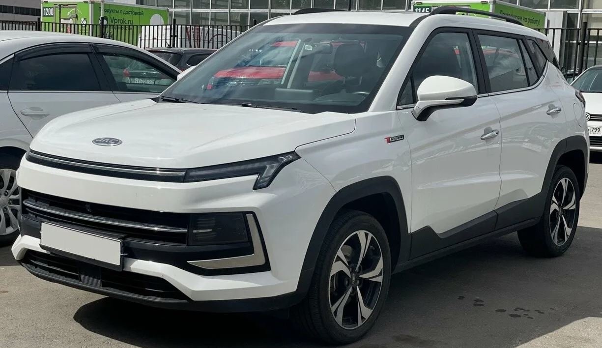 Продажи автомобилей JAC в России сократились на 52% в начале 2026 года