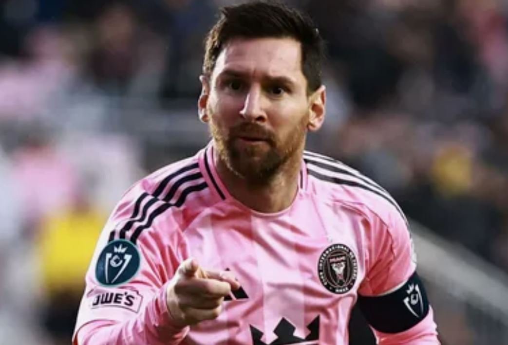 Бартомеу: Месси мог остаться в «Барсе» при правильном руководстве