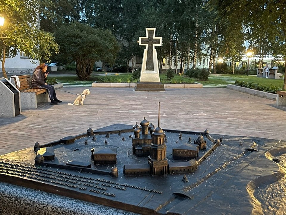 В Архангельске расселяют десятки аварийных домов